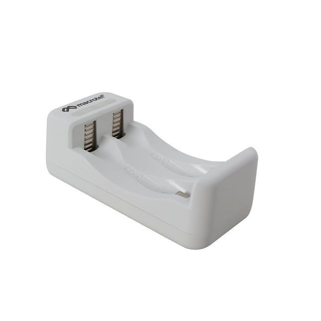 Cargador Pilas AA / AAA + 2 pilas AA 2300 y 2 pilas AAA 1000